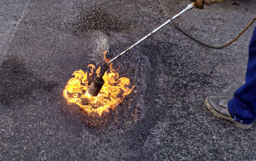 Eynsham flat roofing repairs